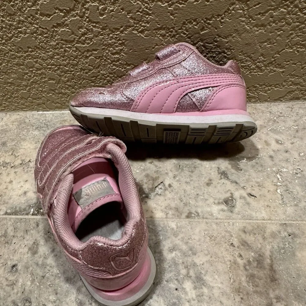 Kids PUMA Trainers Sneakers Pink Glitter‎ - Size 6C Hook And Loop Fastener